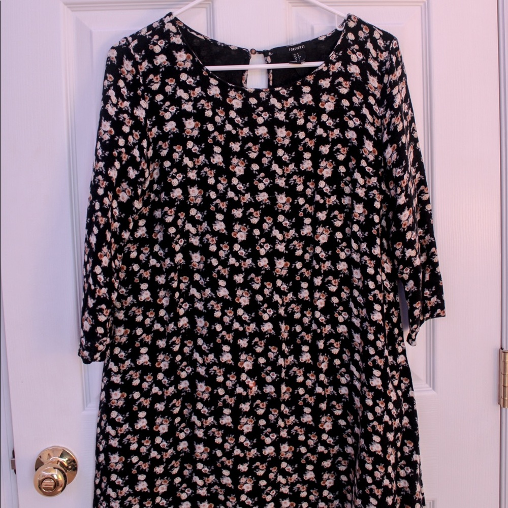 ✨Forever 21 Floral Dress✨